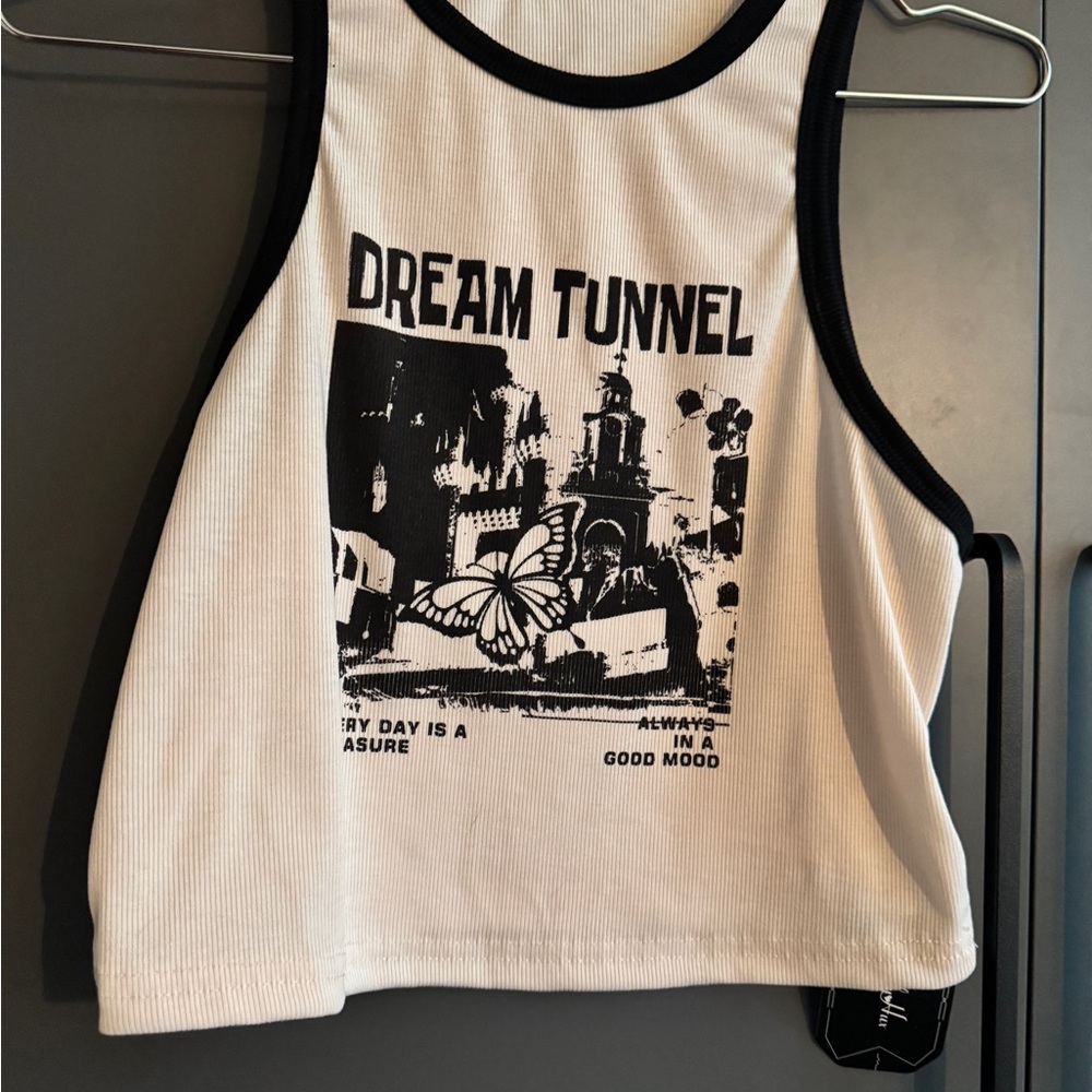 Amazon Black and White Graphic Tank Top